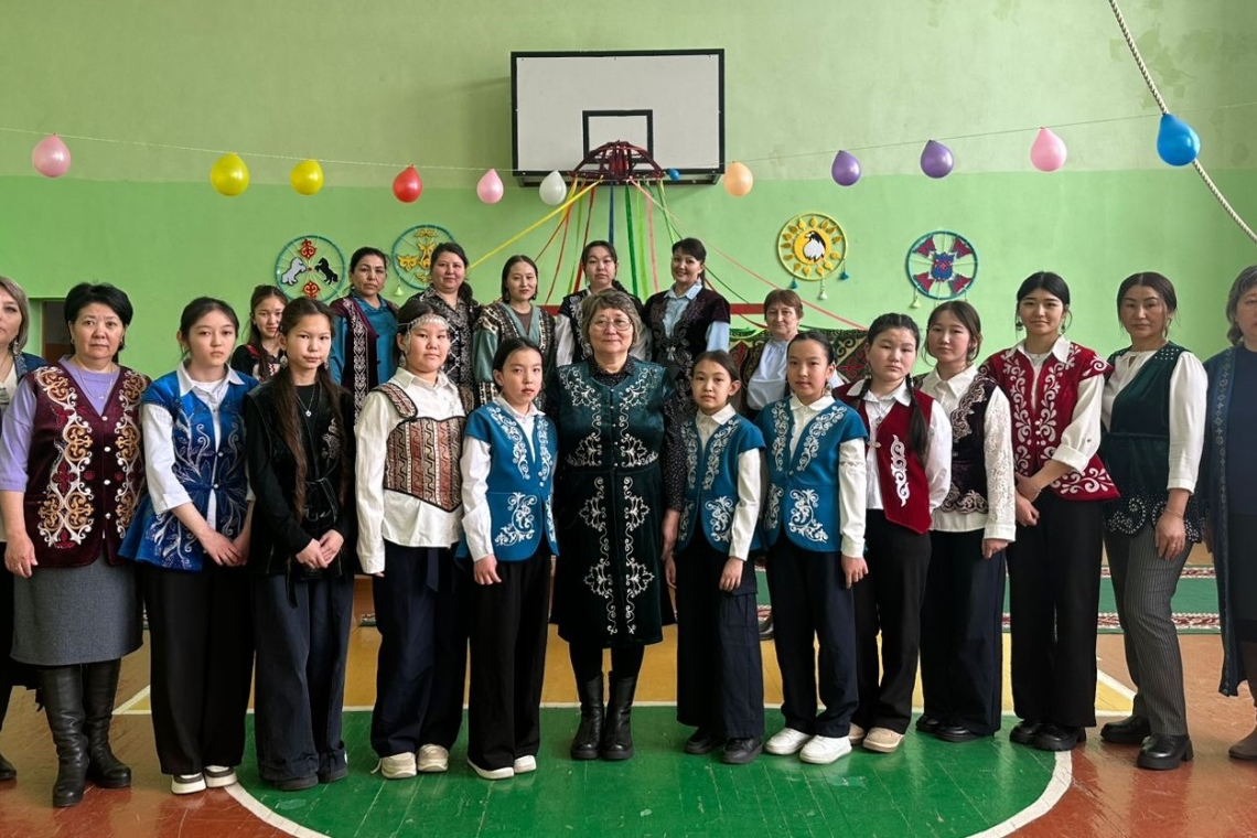 В рамках плана «Наурызнама» 18 марта был проведён День национальной одежды.